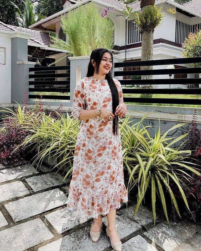 X-LADY DESIGNER A LINE GEORGETTE FLORAL MIDI DRESS 