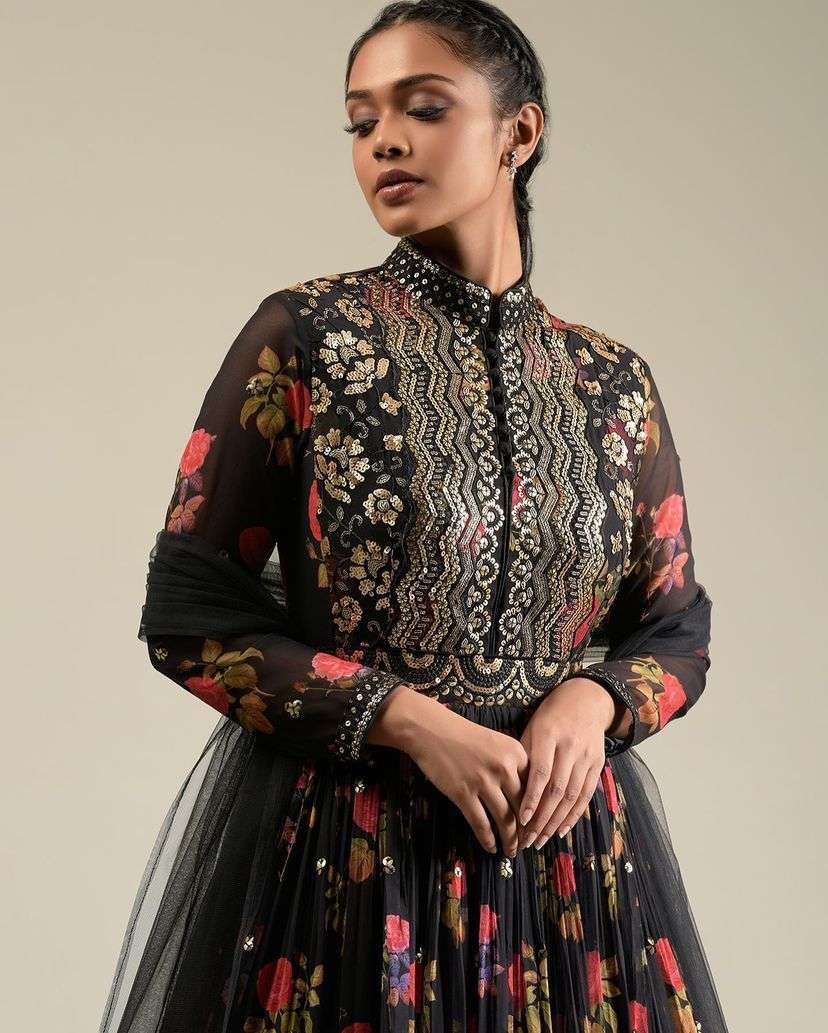BT-53 DESIGNER FAUX GEORGETTE GOWN 