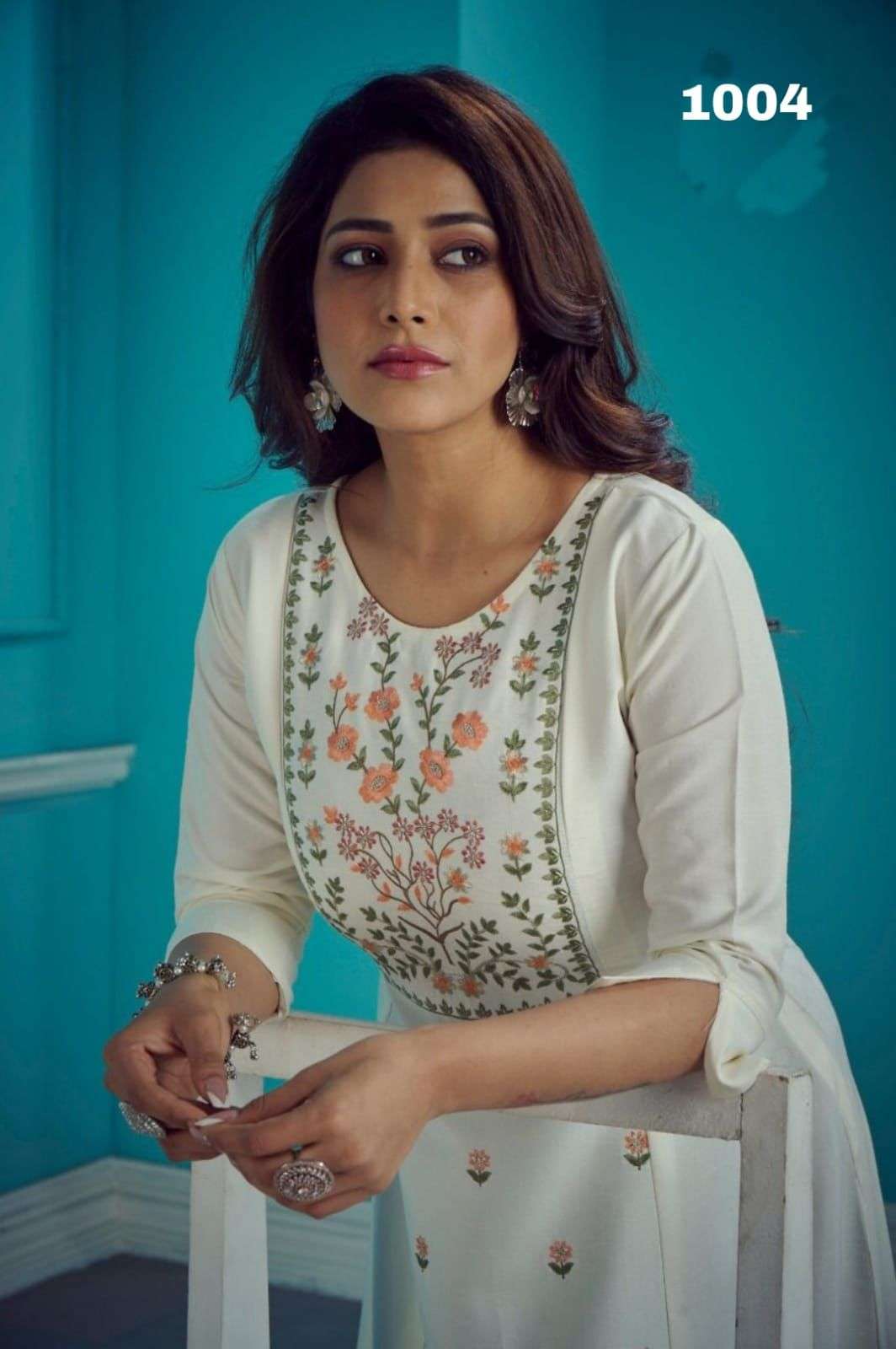 MANMEET DESIGNER VELLORE VISCOSE SLUB KURTI 