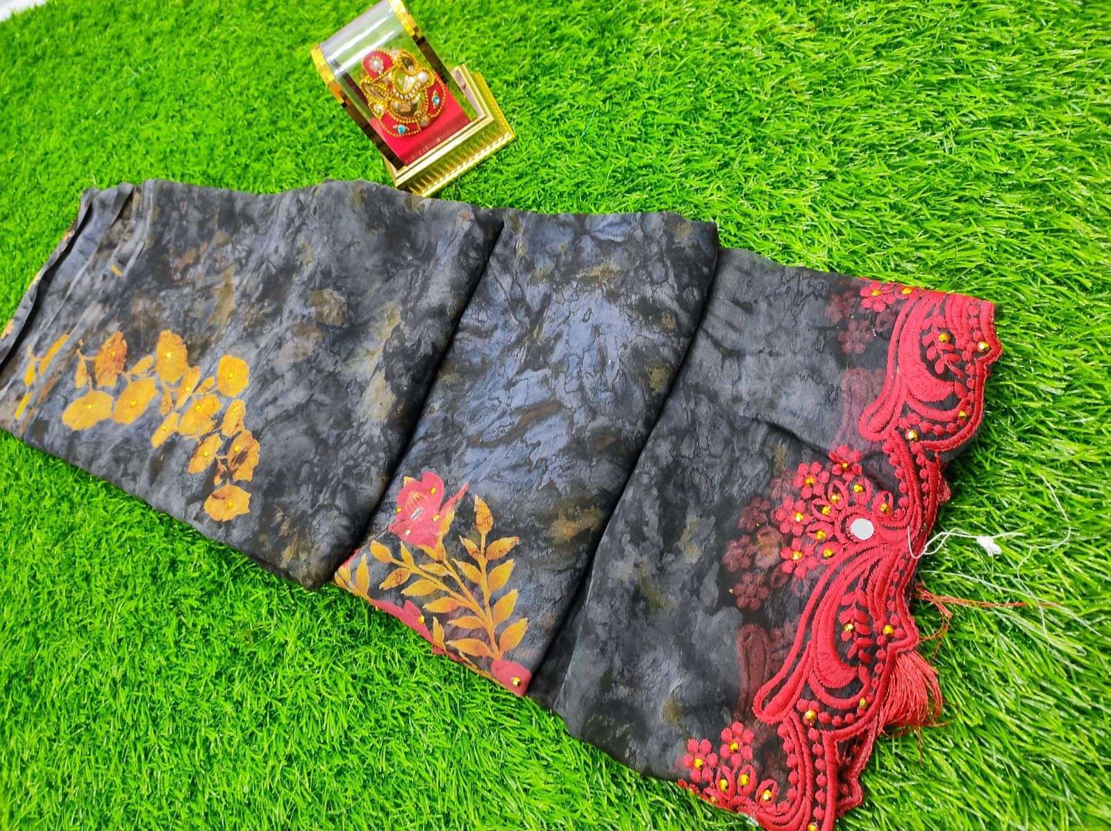 pr 1007 prizam spray print fancy sarees collection