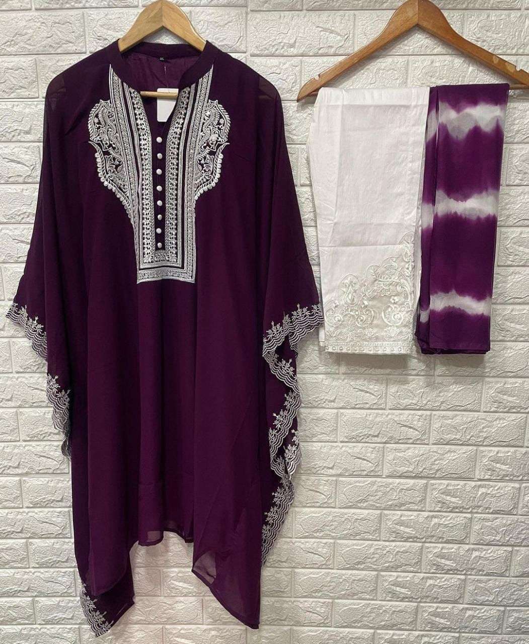 Agha noor 1017 heavy georgette readymade suit 
