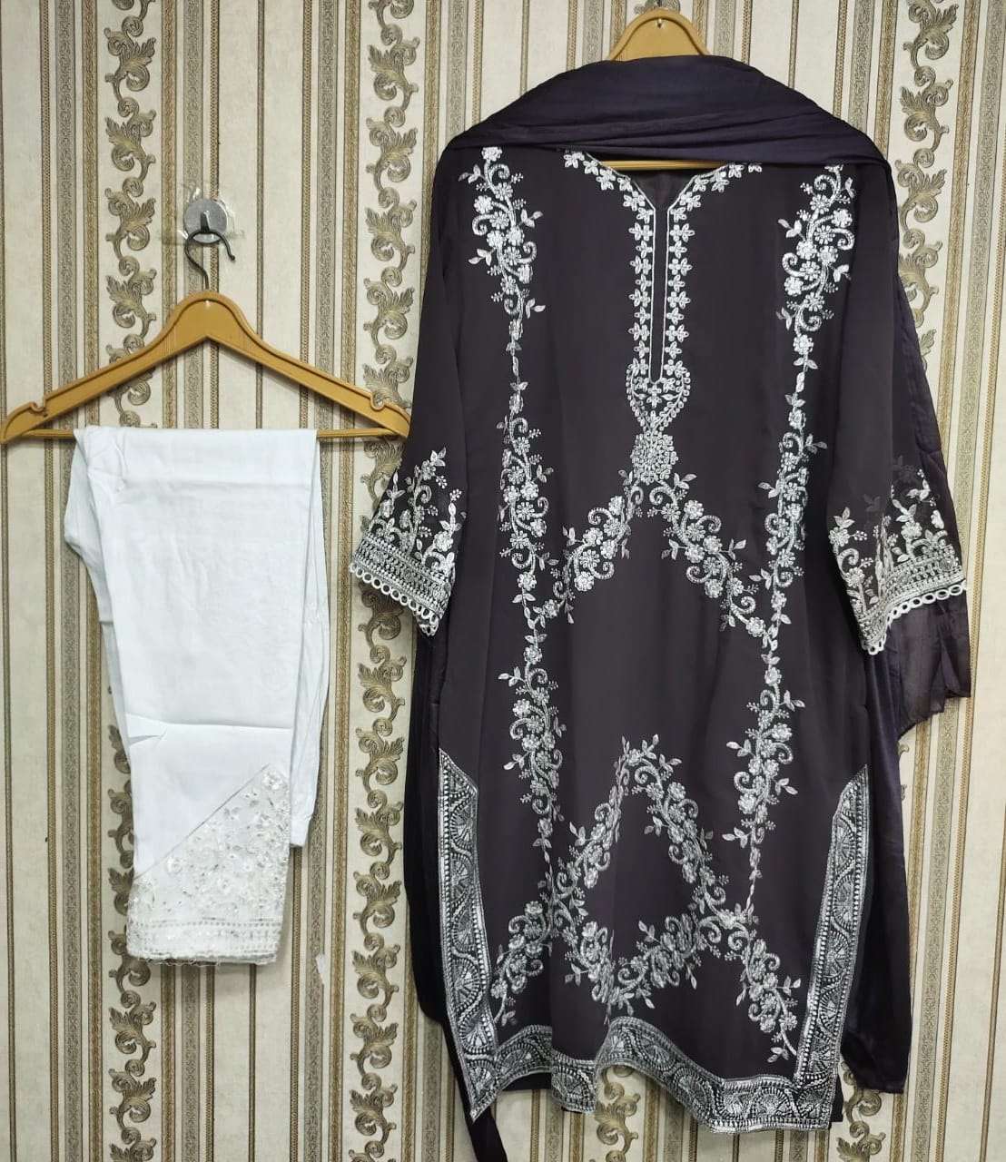MEHBOOB TEX GULMOHAR VOL 1 DESIGNER PURE GEORGETTE SUIT 
