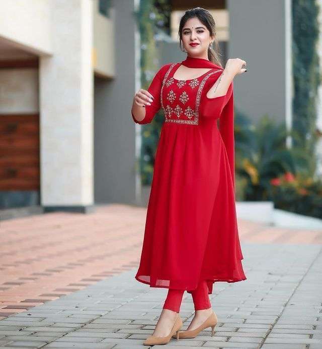 X-LADY CAPSICUM DESIGNER GEORGETTE SUIT 