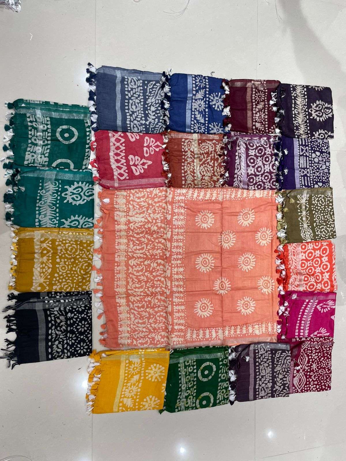 prg 014 batik print dupattas manufacturer in surat