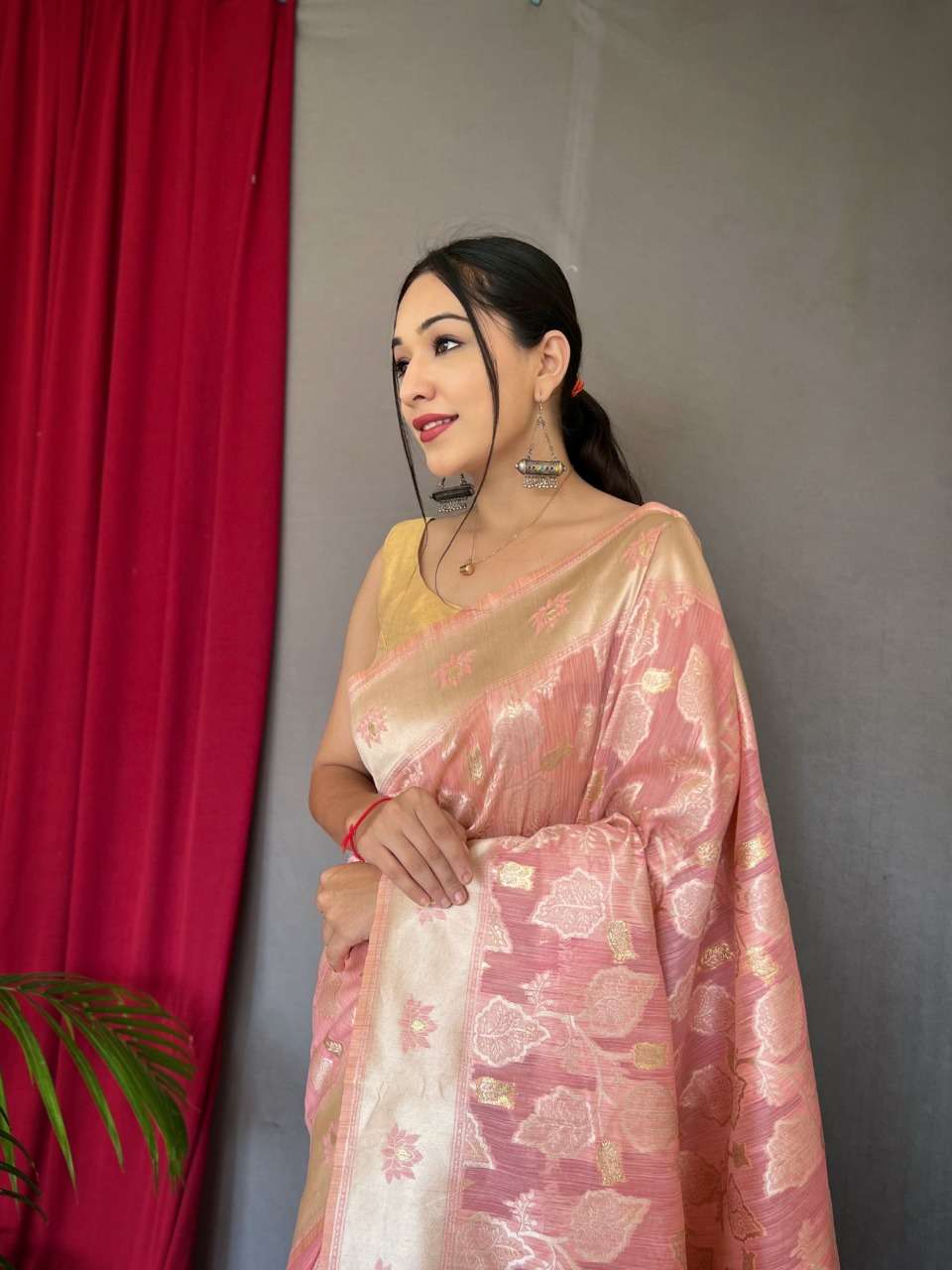 bt-53 designer pure slub linen with all over leaf designs saree 