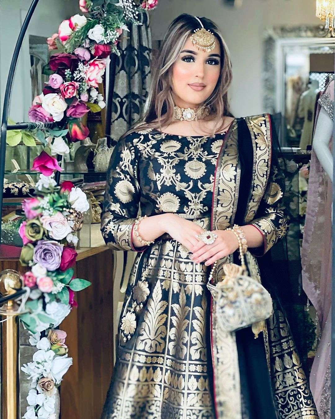 bt-13 kf 1515 designer zari magic meti gown 