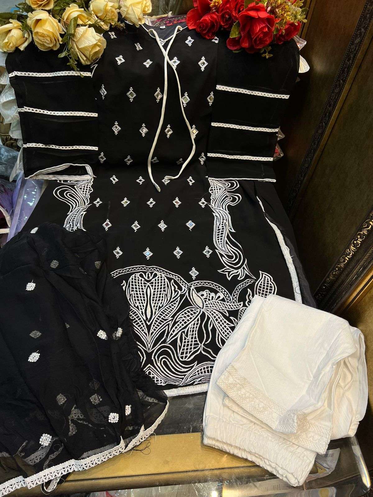mehboob tex mirror Pure Georgette readymade suit