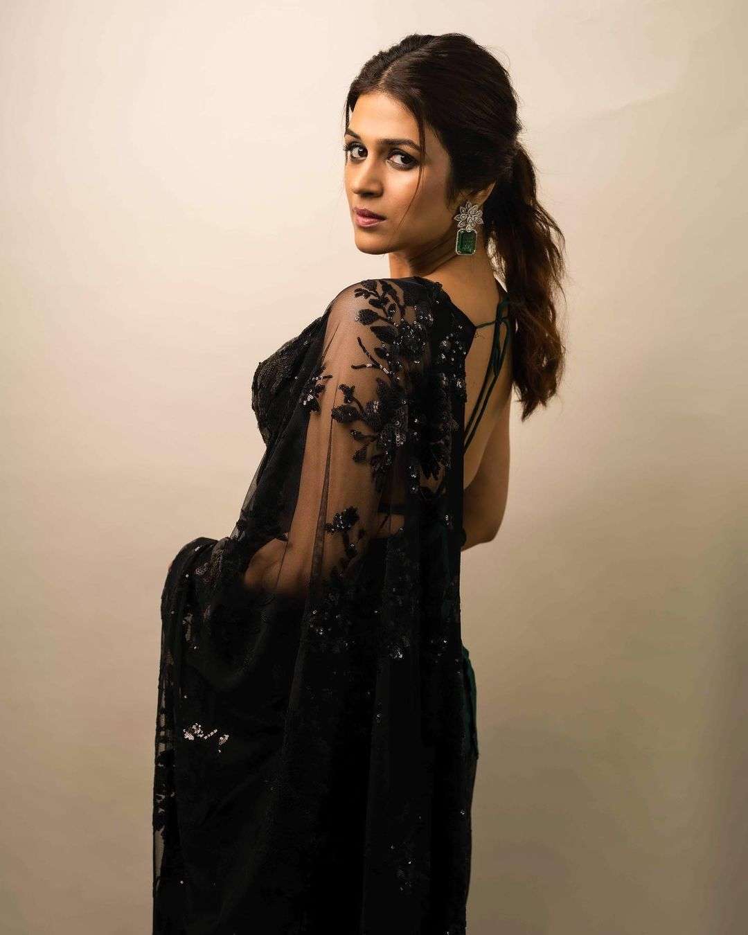 bt-16 designer 60 gram georgette sequence work saree
