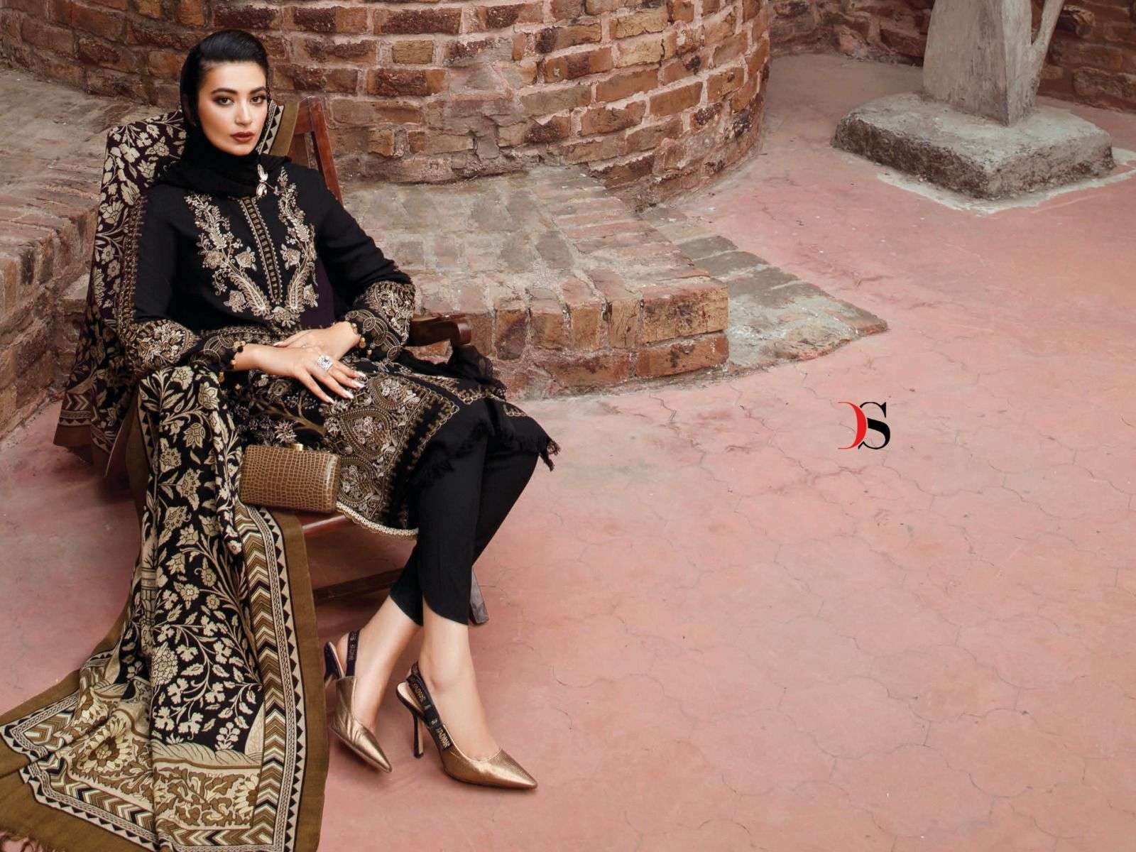 deepsy maria b embroidered lawn nx series 1983-1987 Pure cotton suit