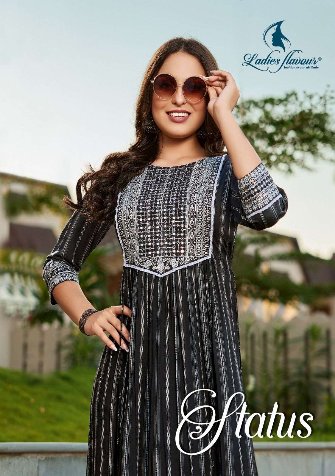 ladies flavour status series 1001-1006 Heavy Rayon kurti