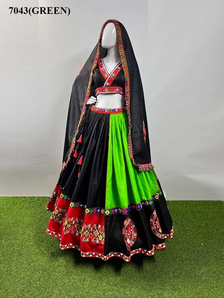 aawiya 7043 colours pure cotton special navratri readymade chaniya choli