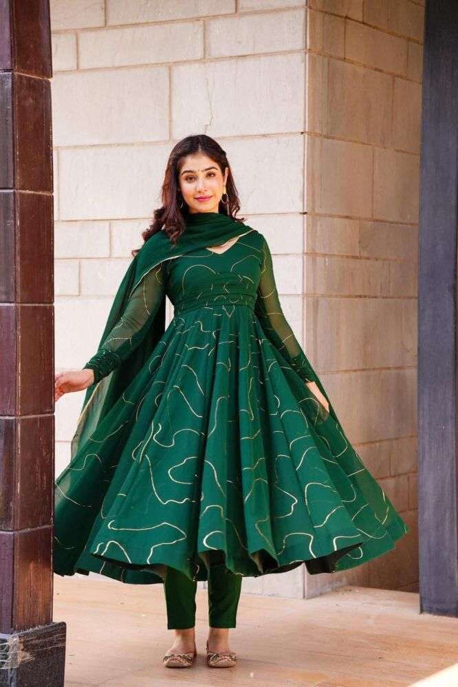 x-lady Fox Georgette with Gold print georgette with Dupatta