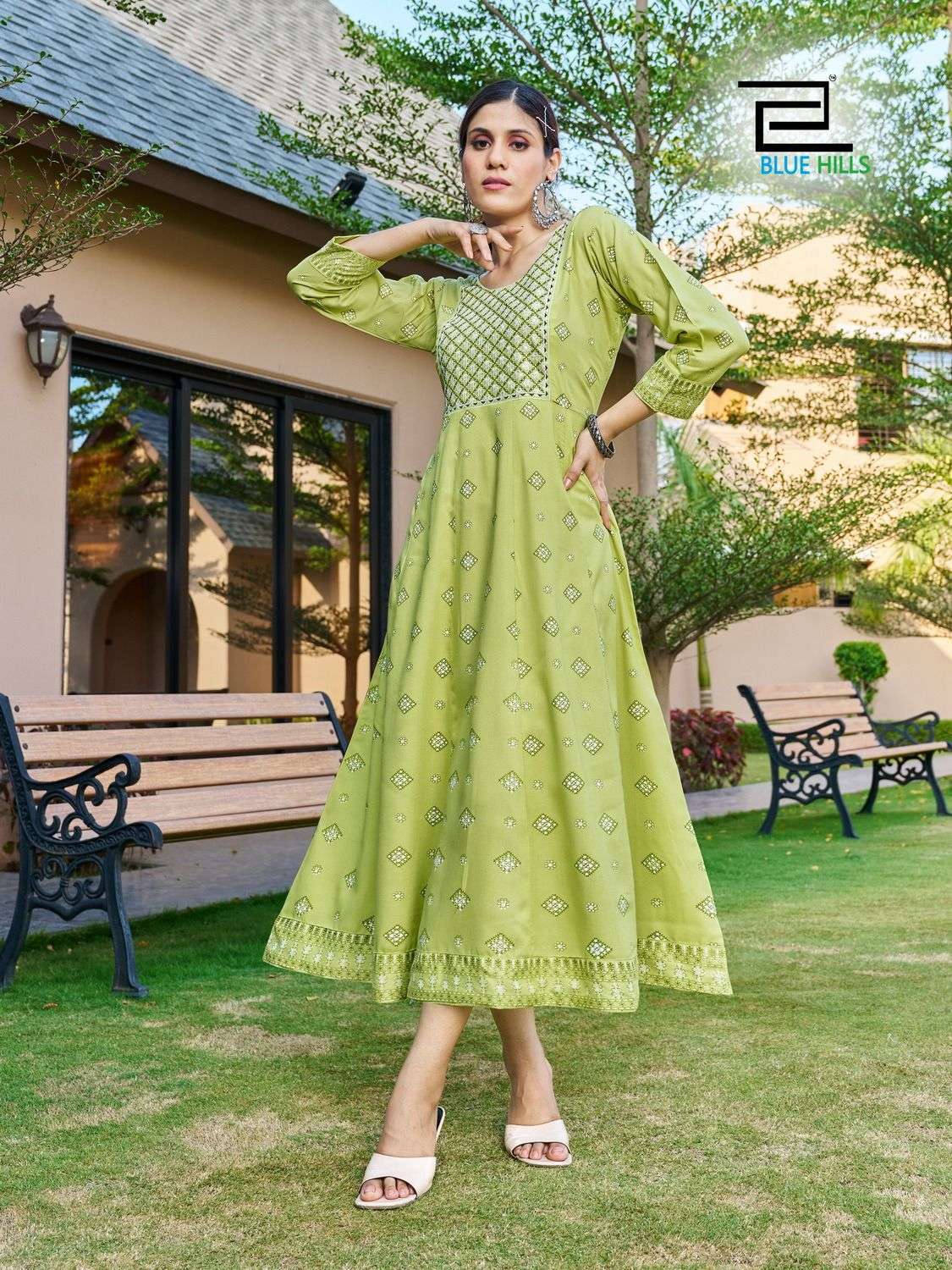 blue hills zest series 1001-1006 14 kg rayon print gown 