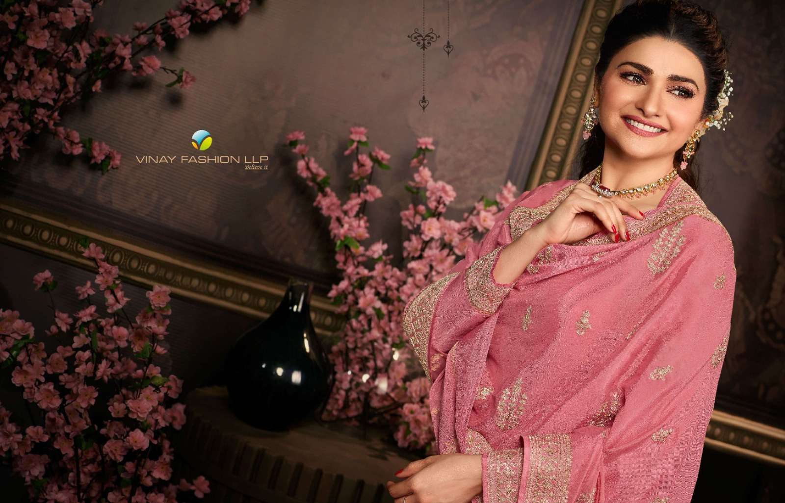vinay kaseesh soha hitlist 2 series 62071-62076 dola jacquard suit 