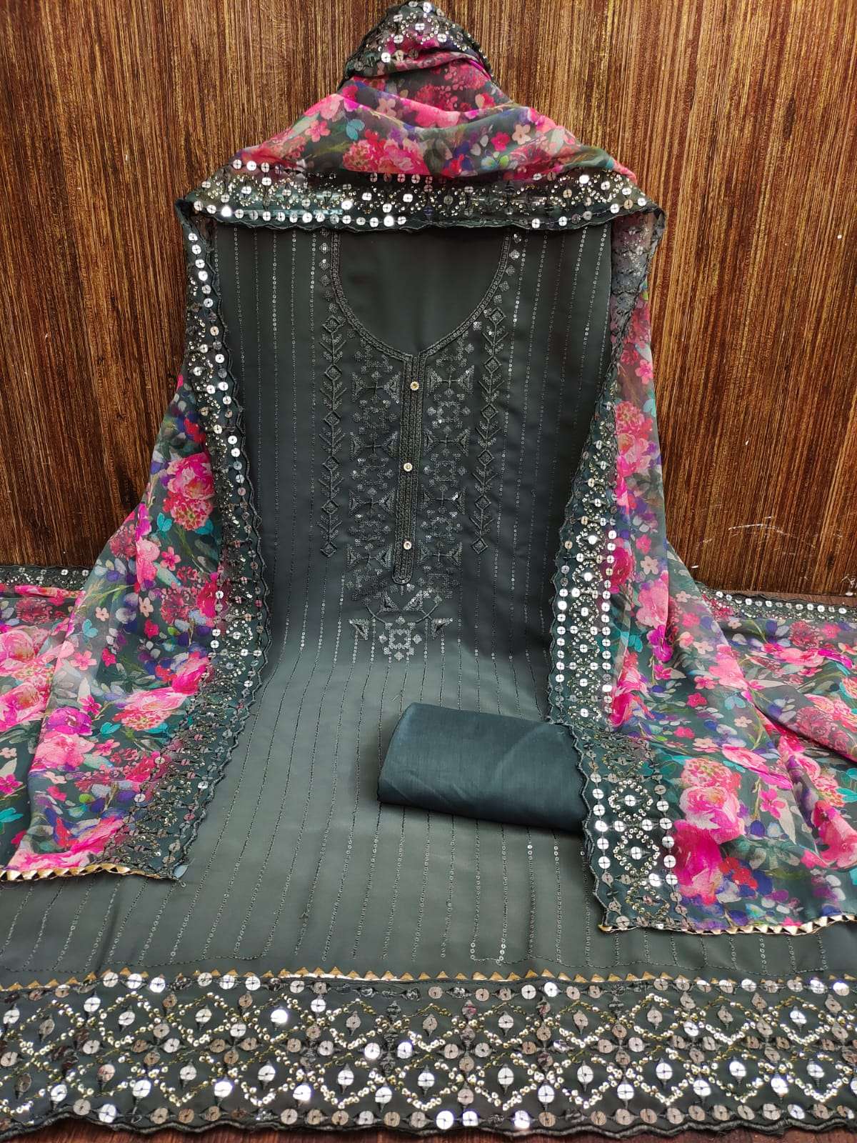 SABYA SAACHI-41 DESIGNER FOUX JORJET EMBROIDERY SUIT