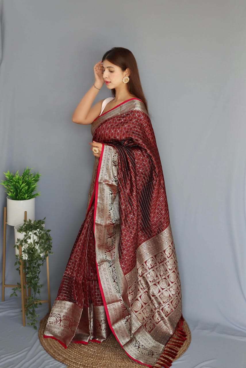 BT-53 khicha checks silk saree with rich pallu and attractive border