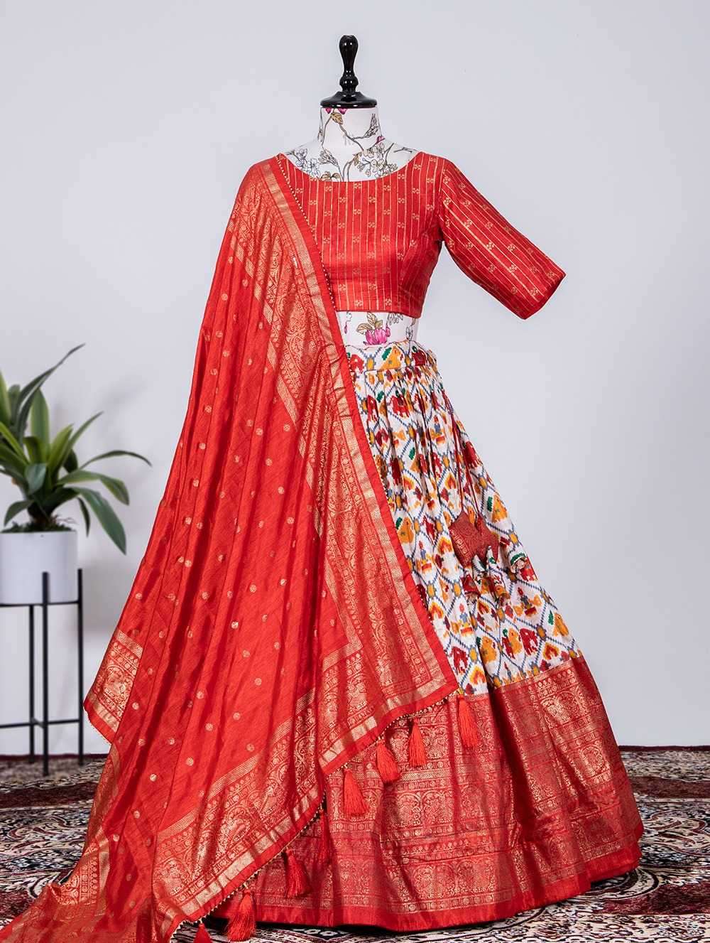 pr lnb1640 beautiful wedding wear stitch lehenga with unstitch blouse dupatta