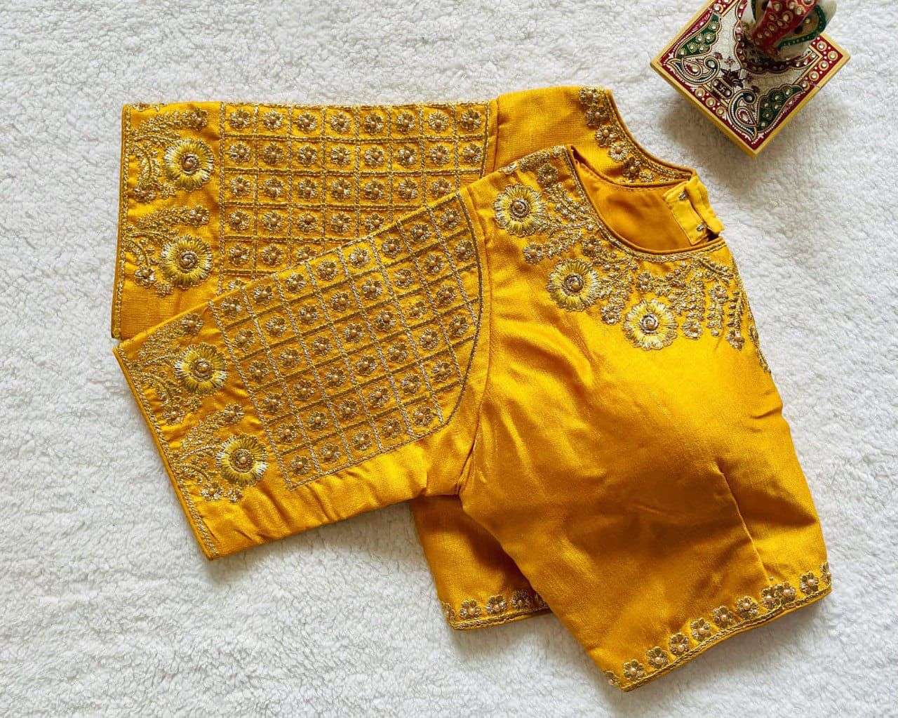 HKS -116 designer phontam Silk back hook pattern blouse