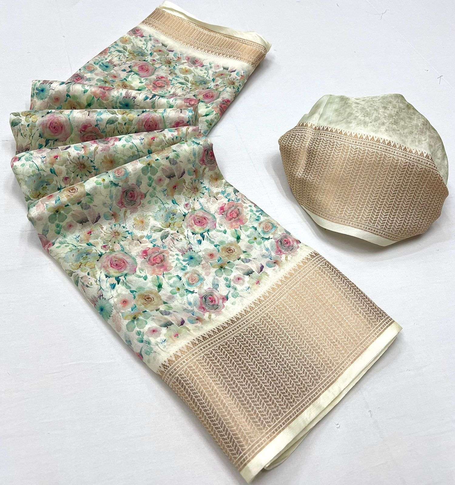 lt koshaa silk Dolla Silk saree With Fancy Jacquard Border 