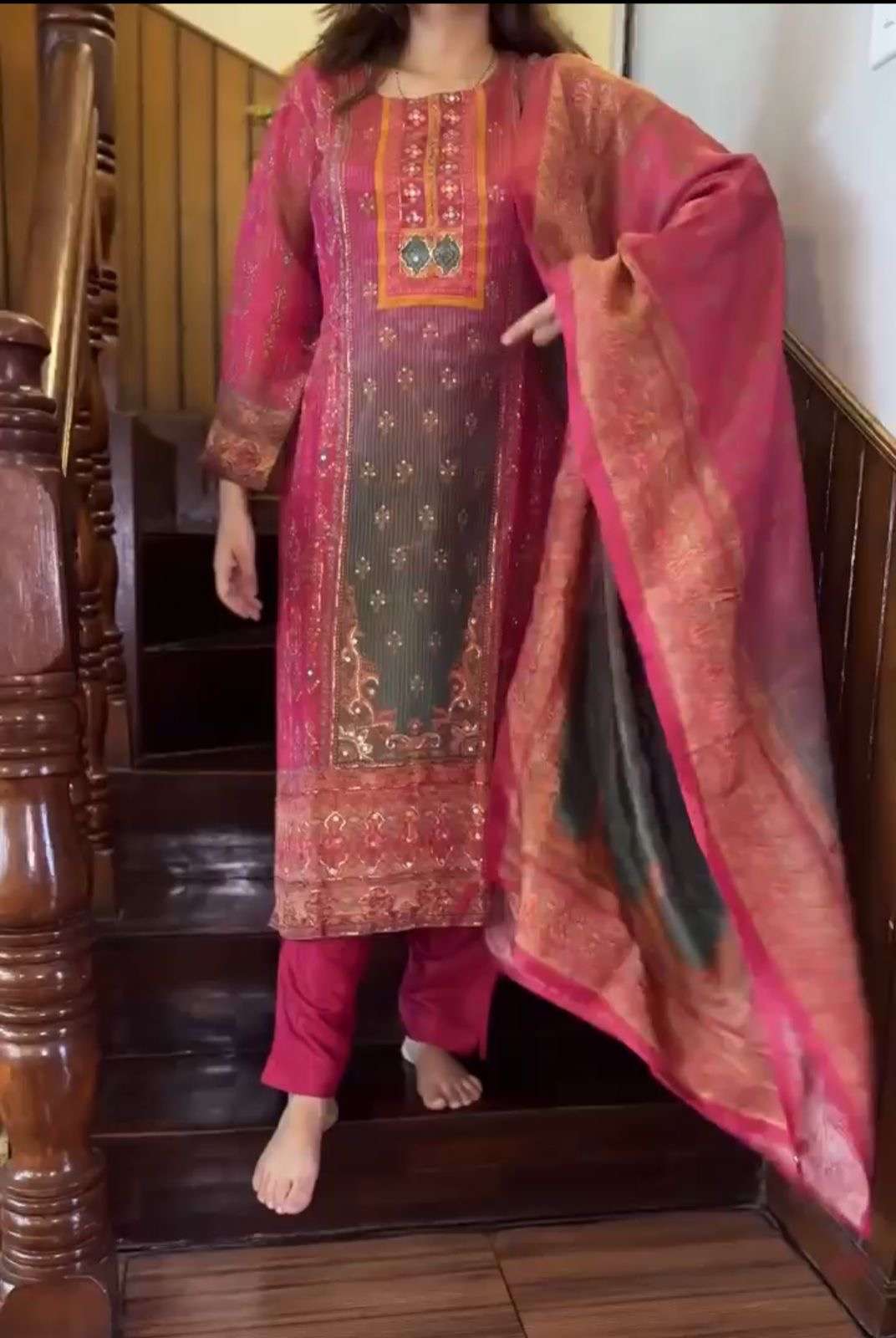Women wholesale three piece indian outfit 