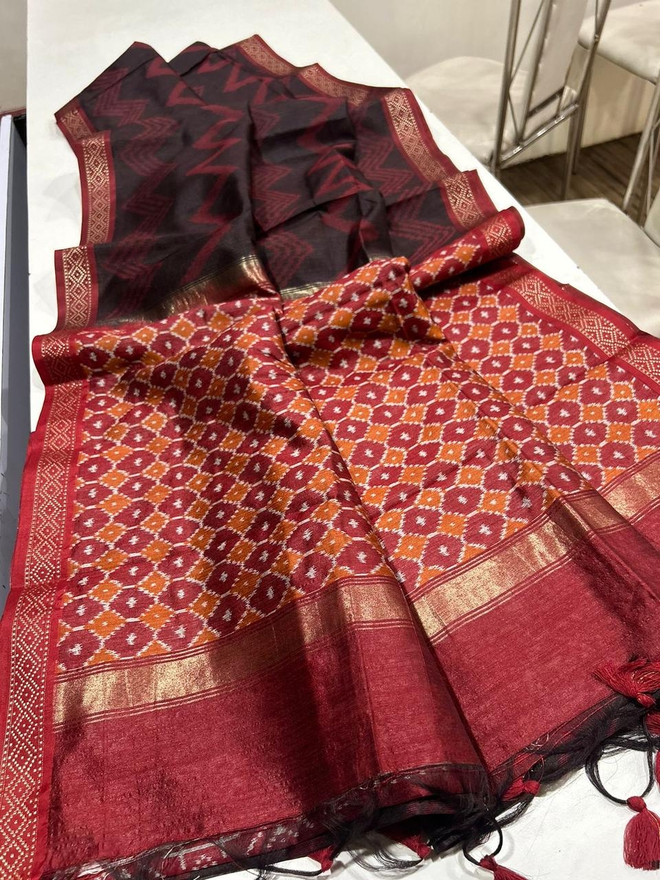 YUKTI LERIYA Soft Desi Tussar silk saree