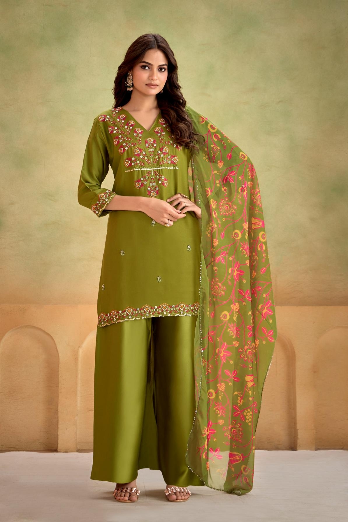 artridhs series 1001-1004 gaji silks wholesale plazzo suit