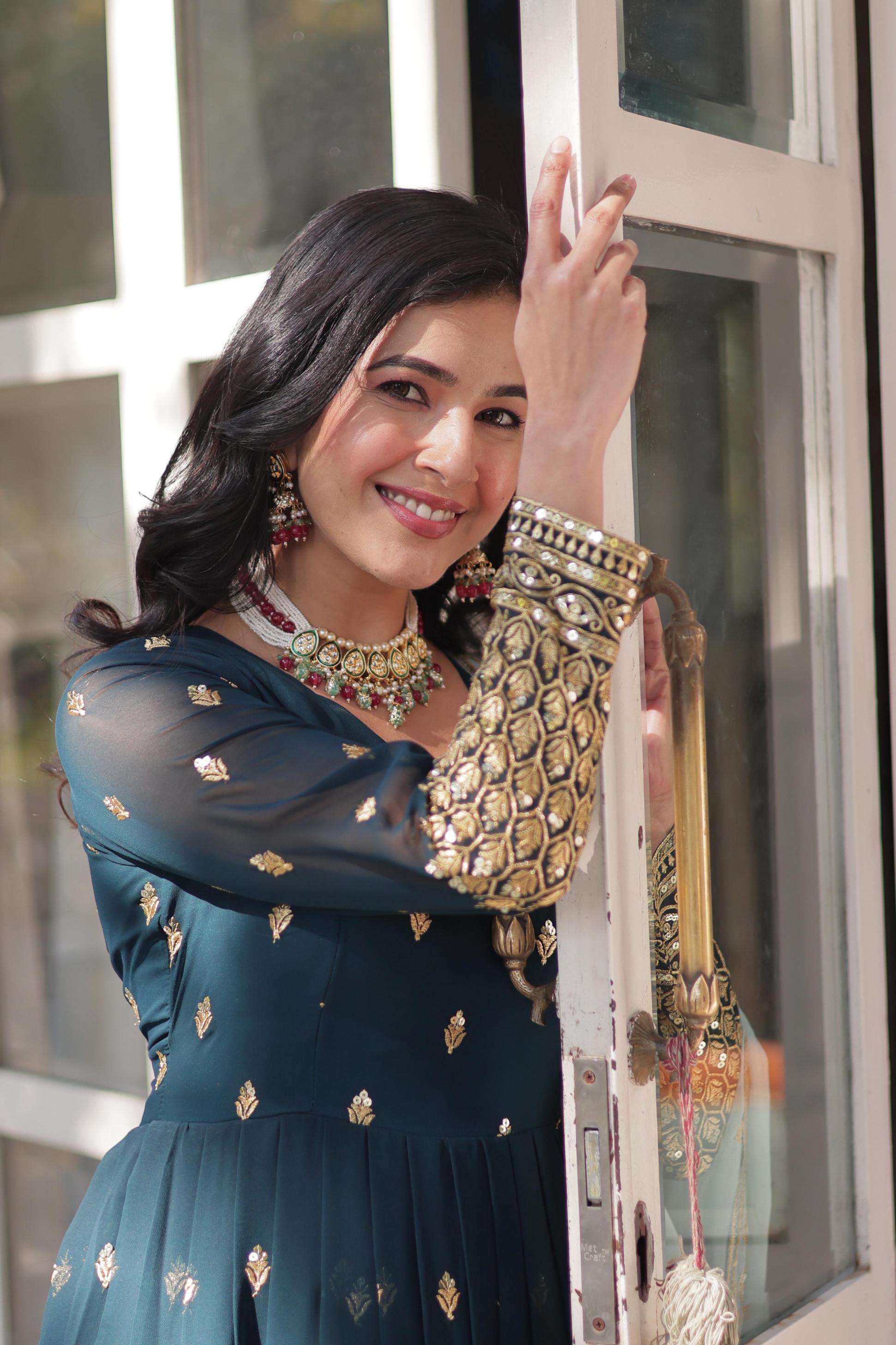 ka 1136 faux blooming embroidered readymade designer combo gown with dupatta 