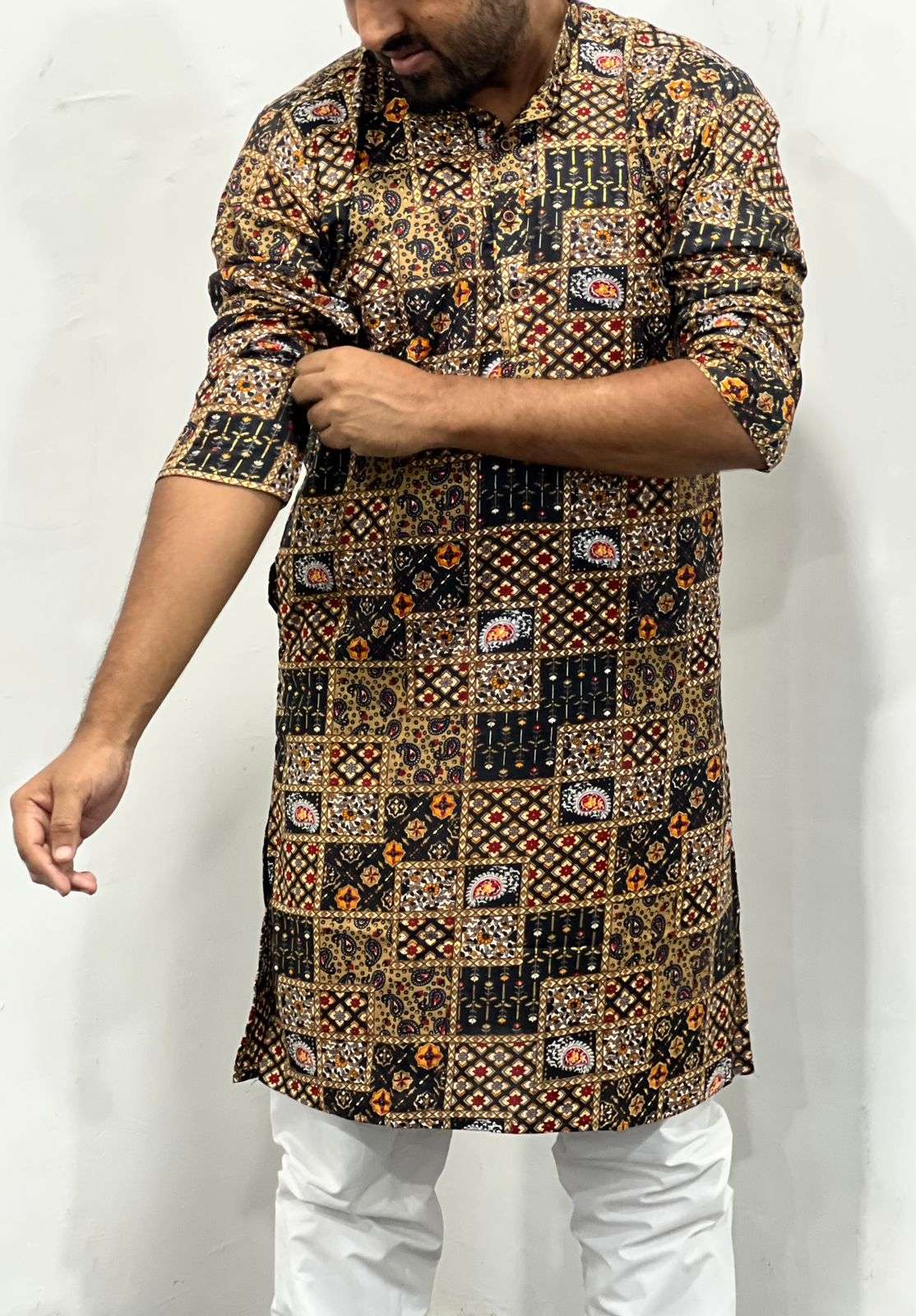 Vastra Heavy Rayon print Printed kurta with foil print for rich look