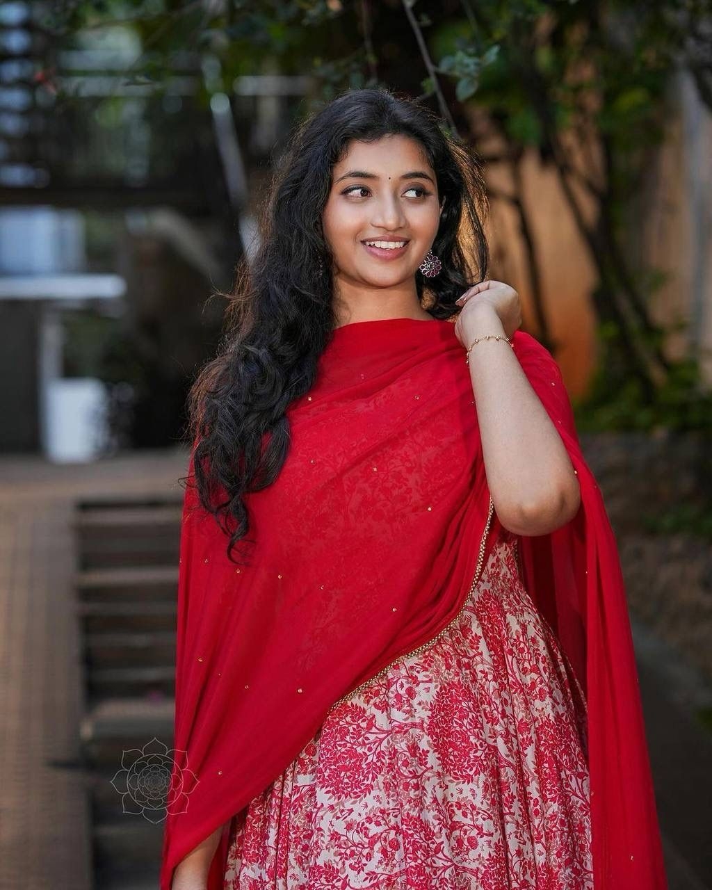 X-Lady launching Grorgette Flower gown with dupatta