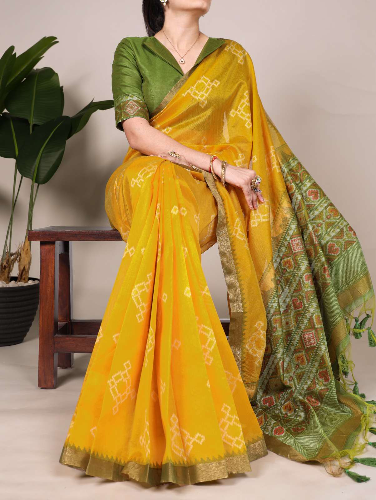 YNF7417BLK Jacquard Silk wholesale saree