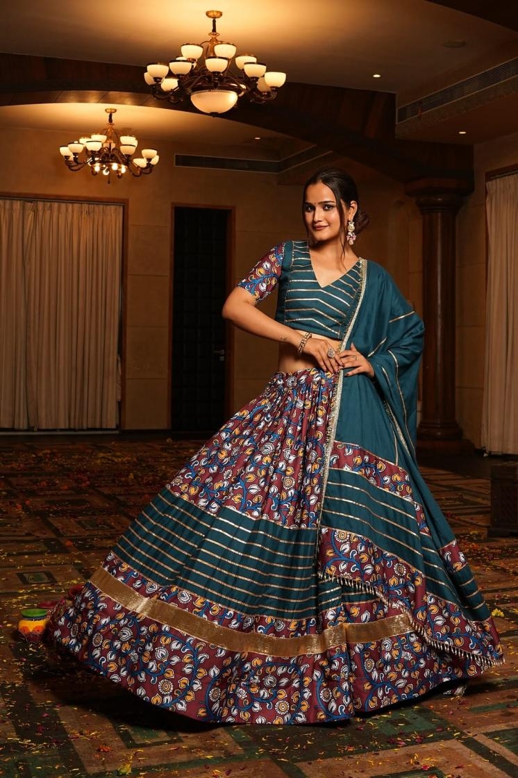 PR 9STAR FASHION SWAROOP VOL-1 CREPE WITH PRINT WORK FANCY DESIGNER LEHENGA CHOLI IN WHOLESALE SURAT