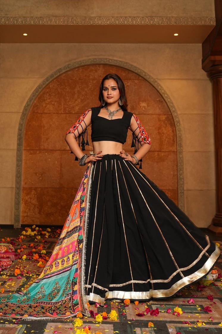 pr clothing 9STAR FASHION SWAROOP VOL-2 GEORGETTE WITH EMBROIDERY WORK FANCY DESIGNER LEHENGA CHOLI IN WHOLESALE SURAT