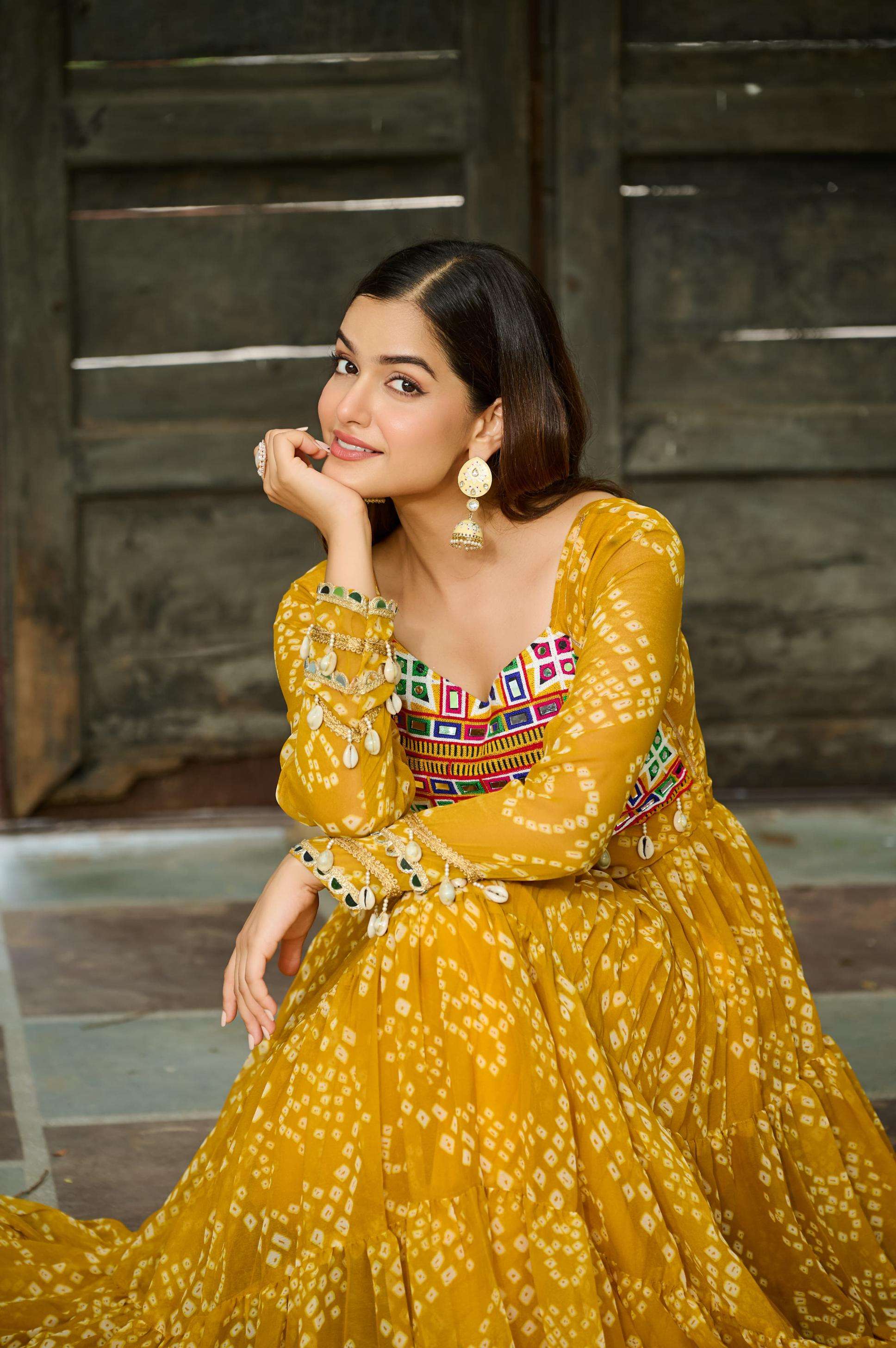 pr clothing ka 1195 faux georgette readymade bandhani print navratri gown in wholesale surat