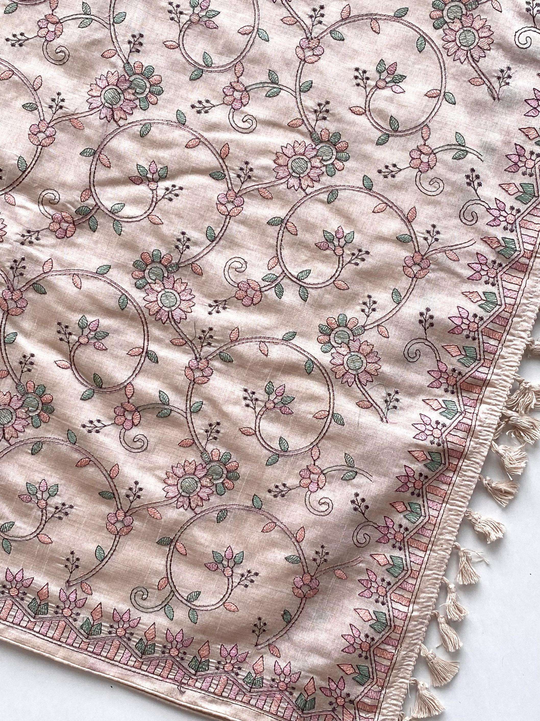 pr clothing vasundhara trendy loom tussar handloom gorgeous look saree in wholesale surat