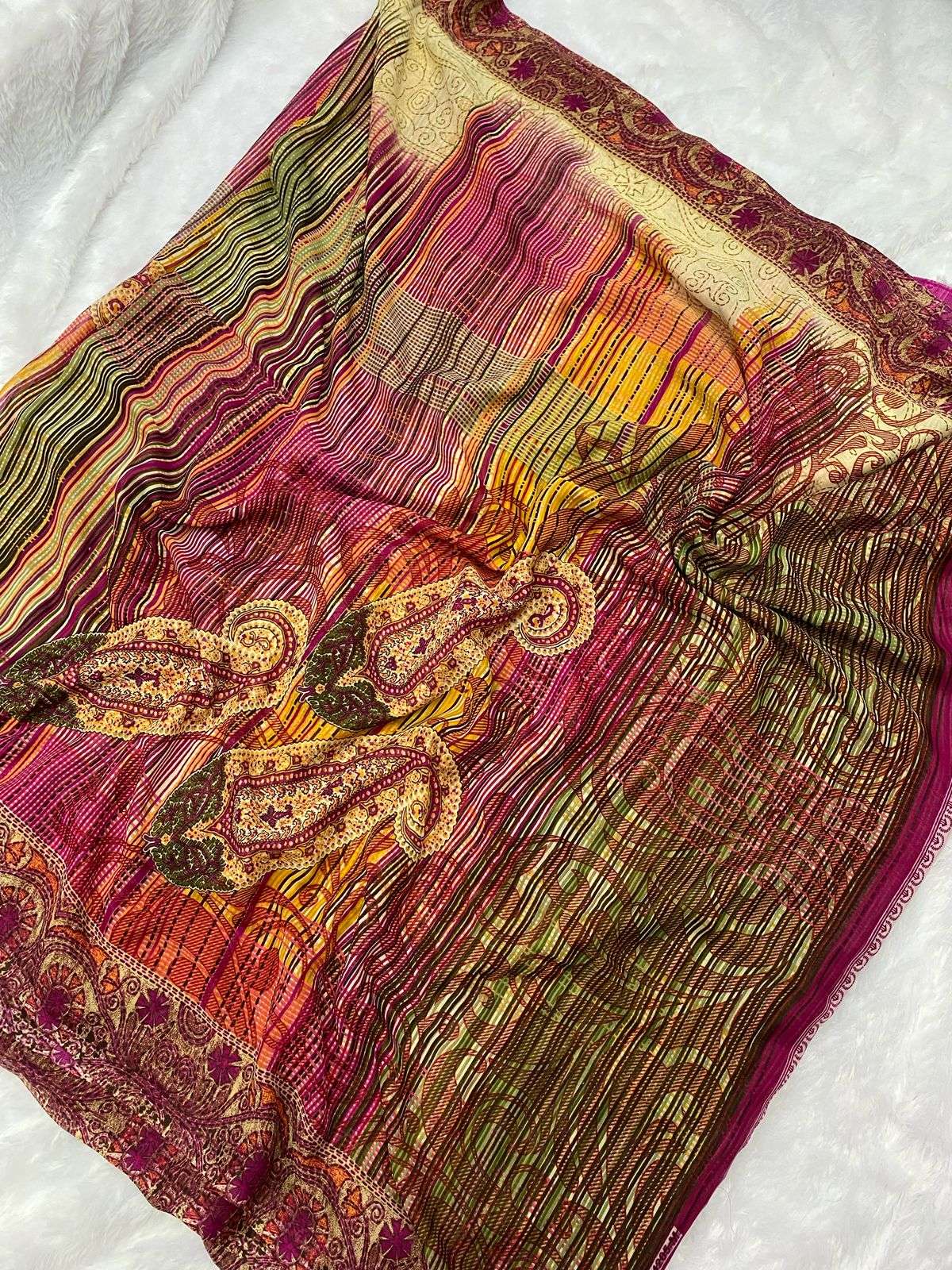 BT - HIRWA Georgette Printed Wholesale Saree 