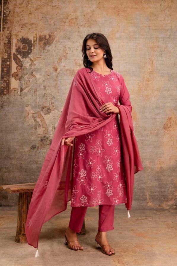 modern cotton hit design readymade combo dupatta set in wholesale surat
