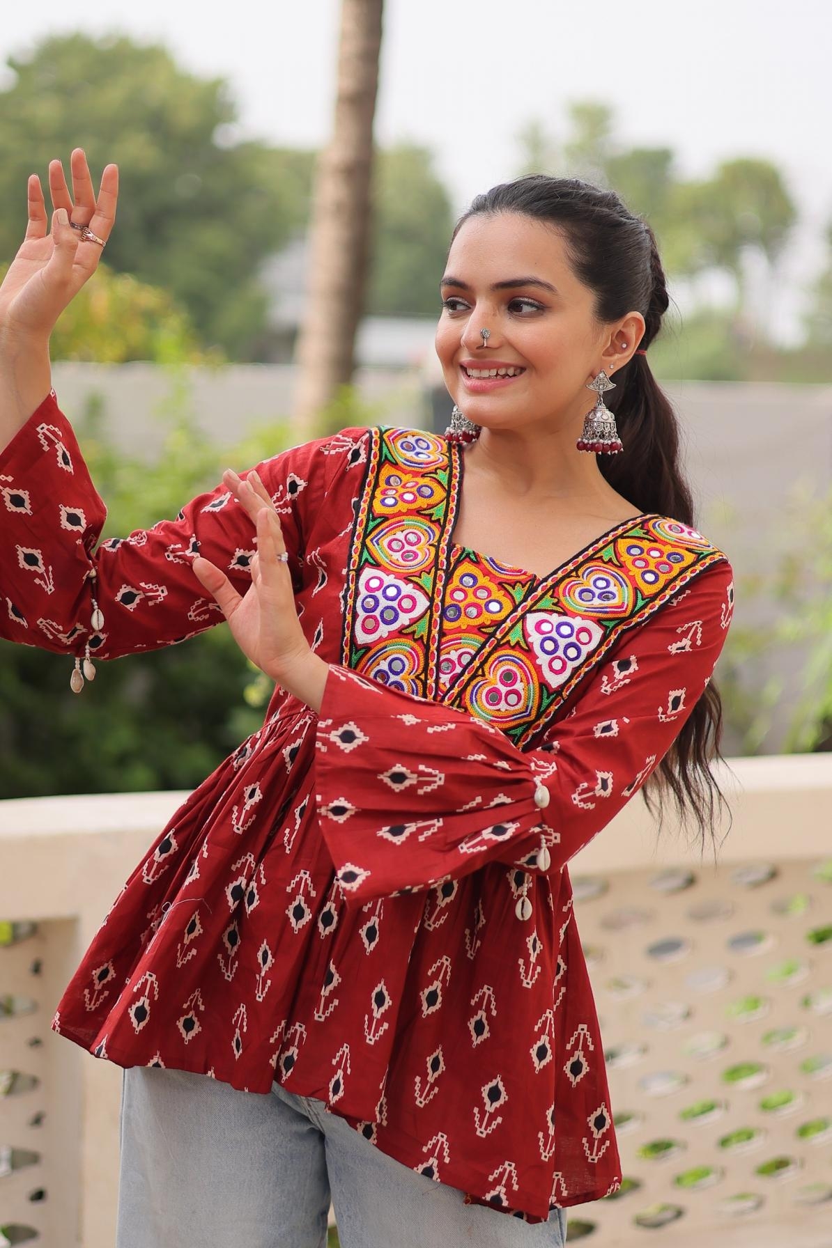 pr clothing lw 9265 hit design readymade cotton print navratri tops in whjolesale surat