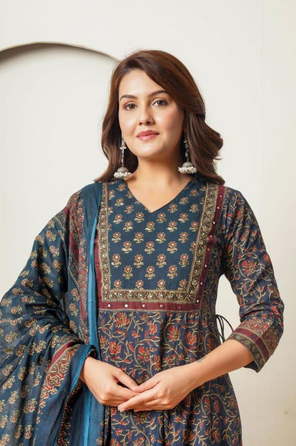pr clothing modern anarkali cotton pretty readymade combo kurti pant dupatta in wholesale surat