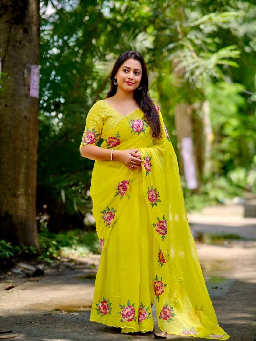 pr kc 526 elegnace organza rose sequence work best sarees in wholesale surat