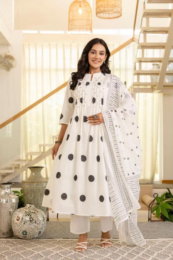 pr modern pattern pretty look readymade cotton combo suit in wholesale surat