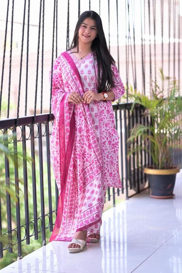 cotton hit design readymade combo set suit in wholesale surat