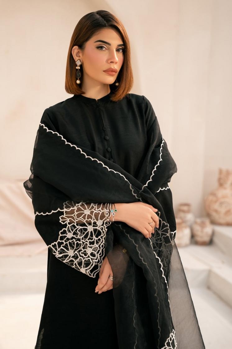 laxuria trendz 1518 readymade fox georgette pakistani suits in wholesale surat