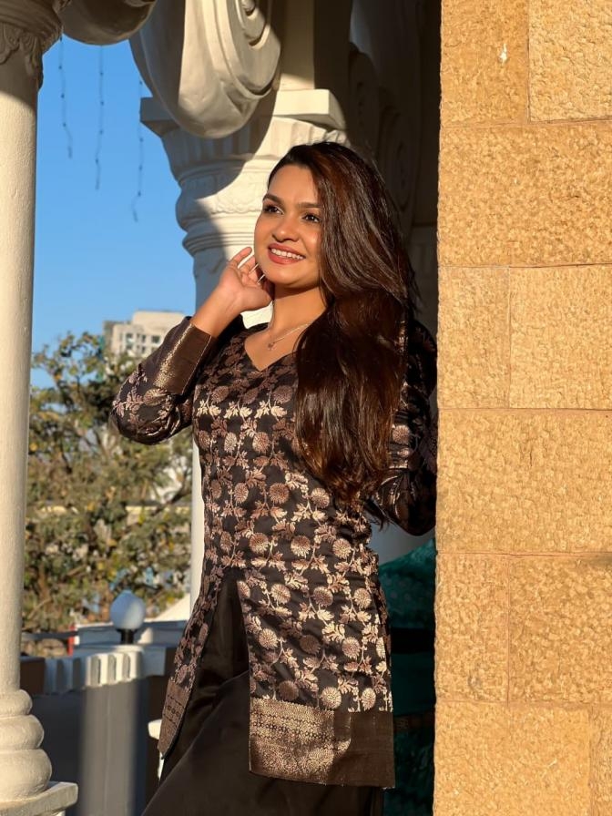 pr silk weaving readynmade classic combo kurti with plazzo in wholesale surat