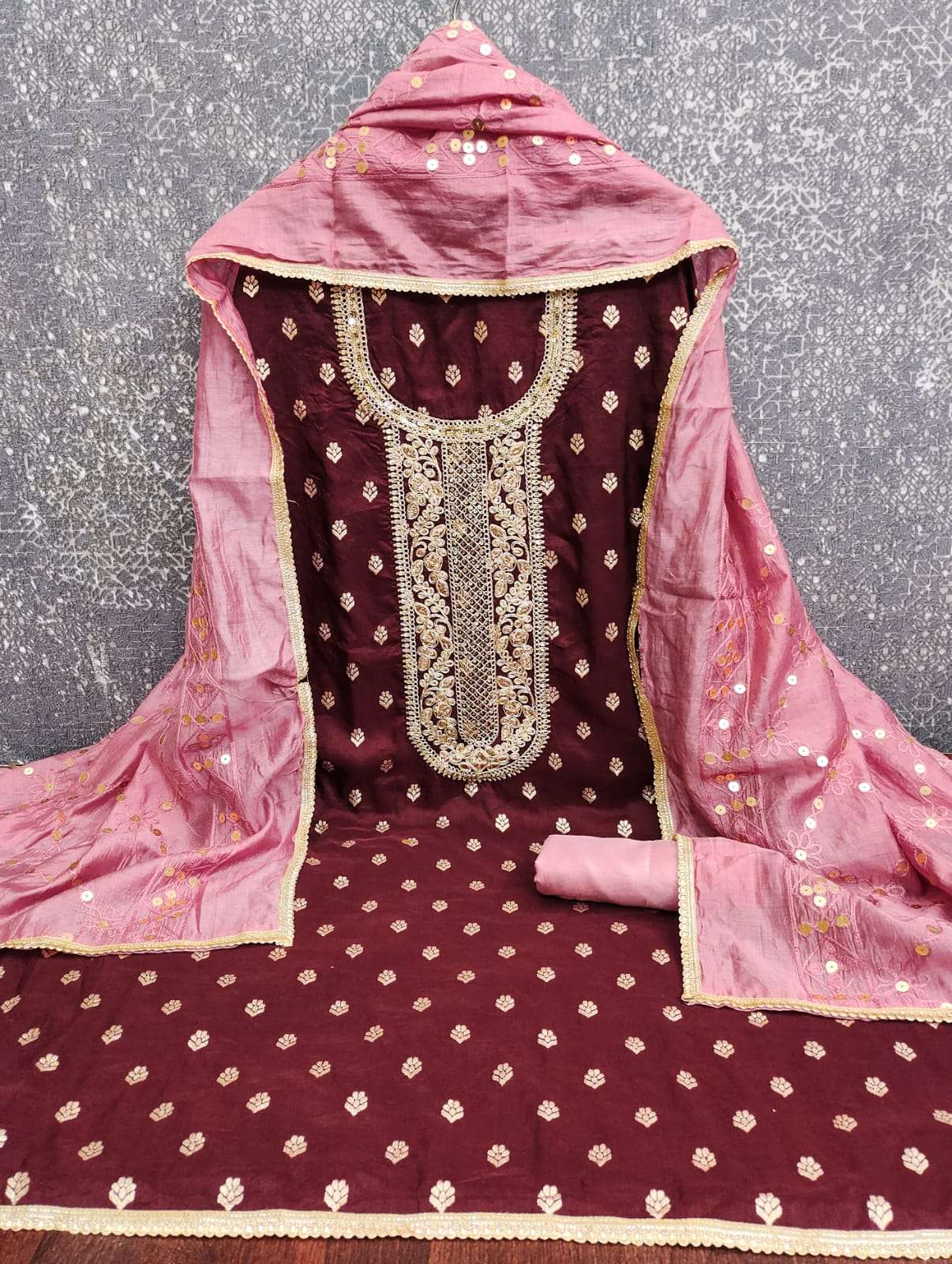 HELINA BANARASHI SILK WEAVING ZAKARD KODDING wholesale suit