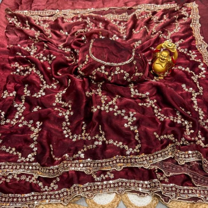 pr ds 786 silk fashionable saree in wholesale surat