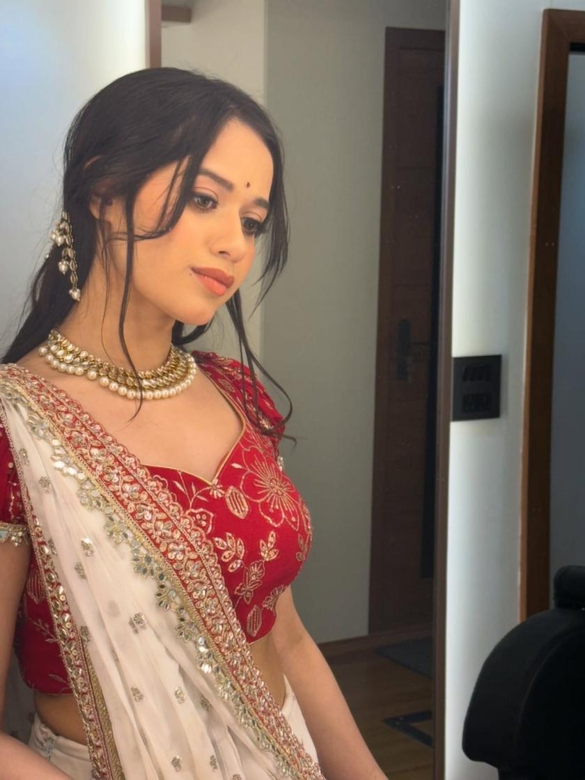 pr kc 2102 georgette embroidery work sarees in wholesale surat