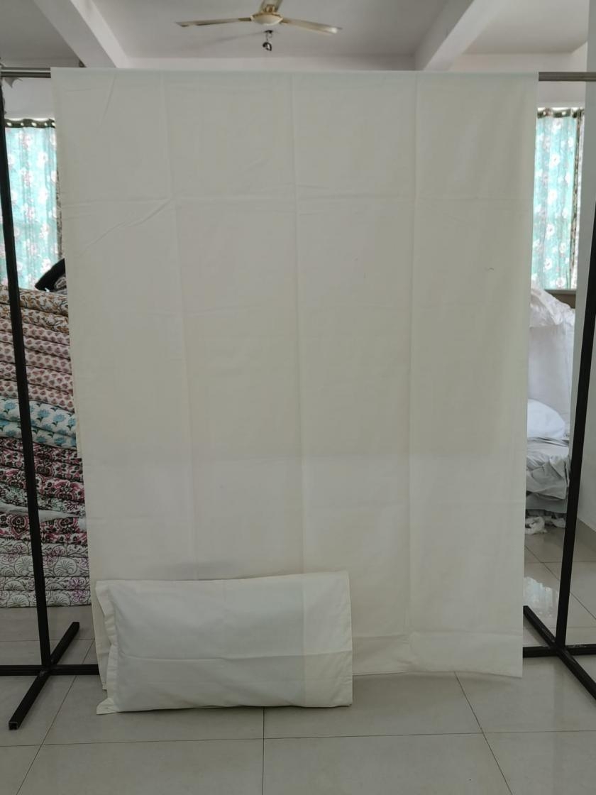 pr plain percale fully stitch fancy plain bedsheet with pillow cover in wholesale surat