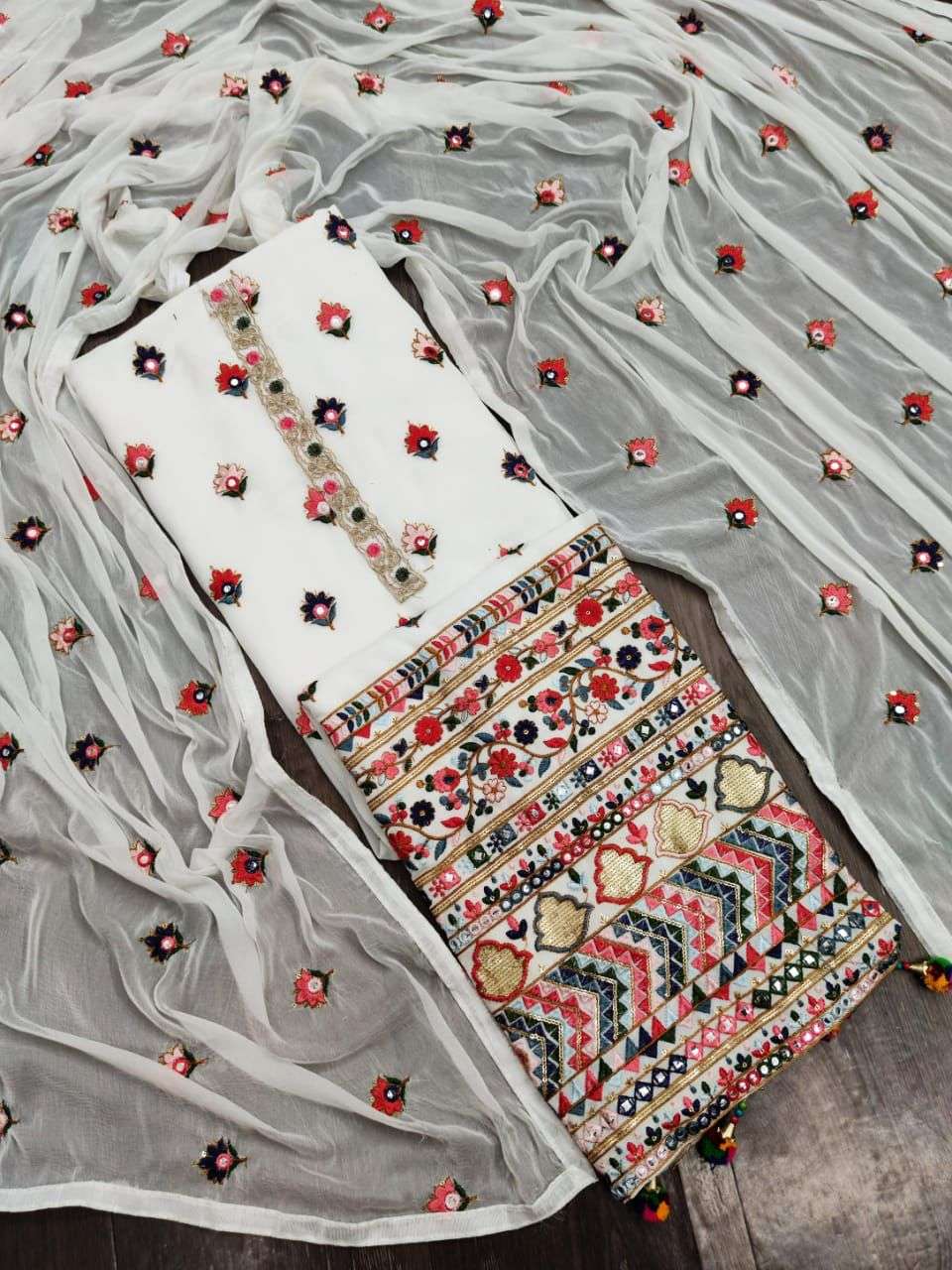 BT-17 DESIGNER FAUX GEORGETTE NON CATALOG s SUIT 