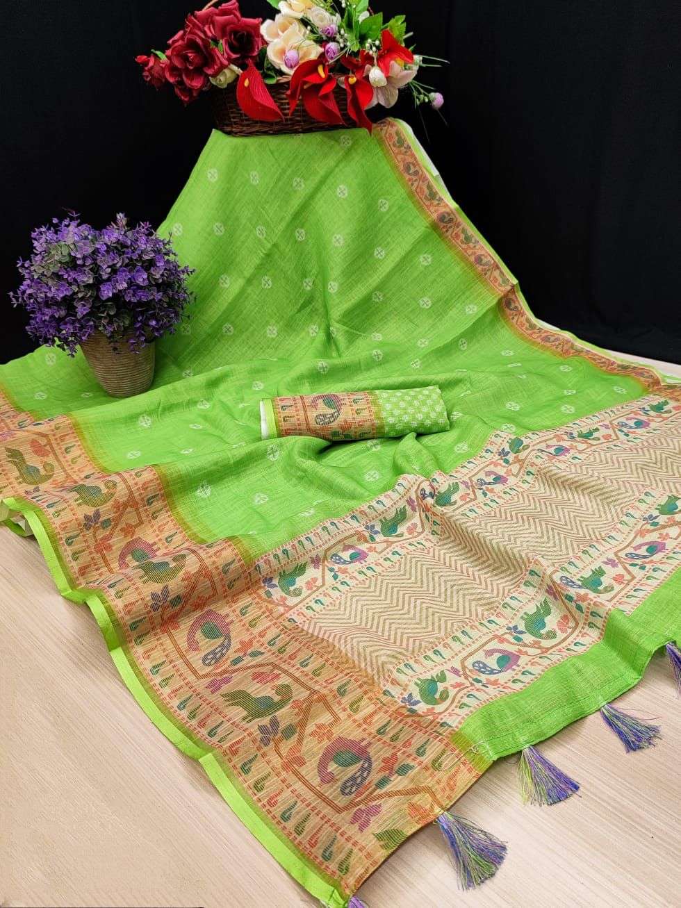 linen sarees with solid HD color print