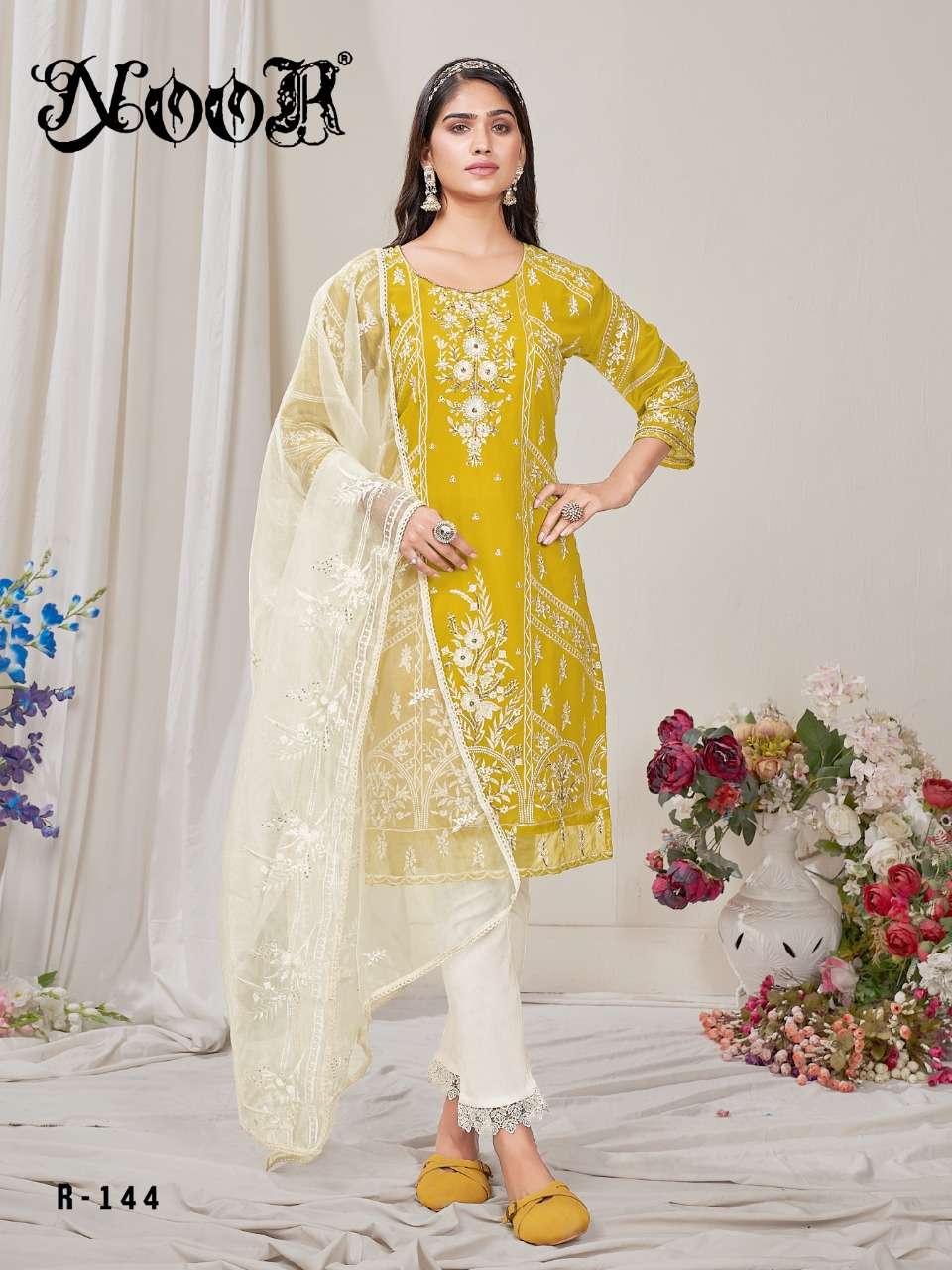 Noor D.no 1044 Fox Georgette Embroidery With Hand Work suit